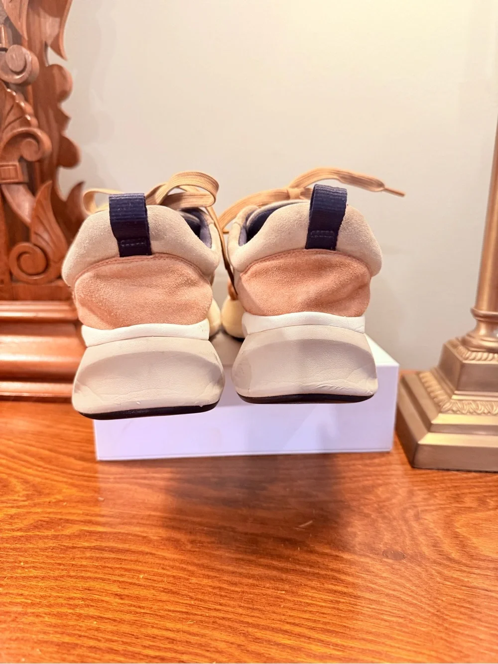Tory Burch Good Luck Trainer / Nat Suede  Cream/Navy/Pink Moon Size 6 $328